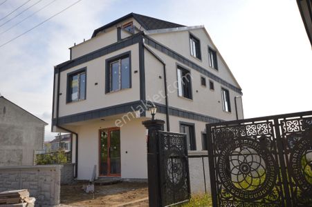Konut-Villa