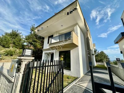 Konut-Villa