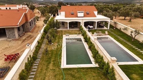 Konut-Villa