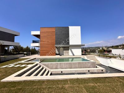 Konut-Villa