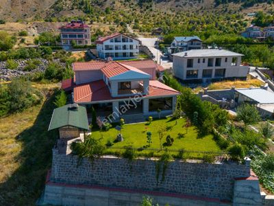 Konut-Villa