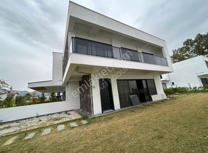 Konut-Villa