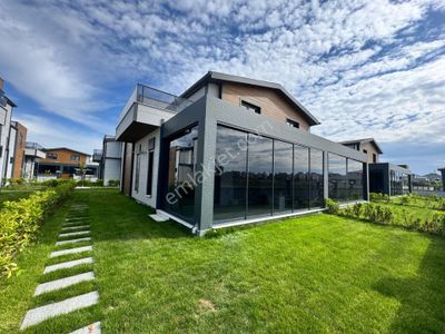 Konut-Villa