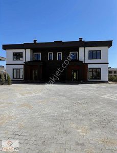 Konut-Villa