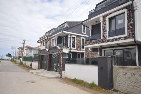 Konut-Villa