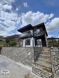 Konut-Villa