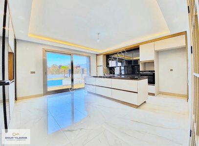 Konut-Villa