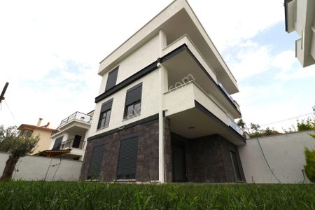 Konut-Villa