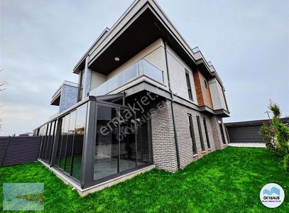 Konut-Villa