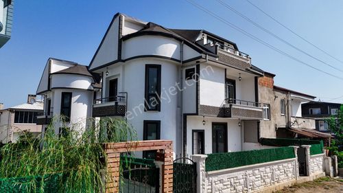 Konut-Villa