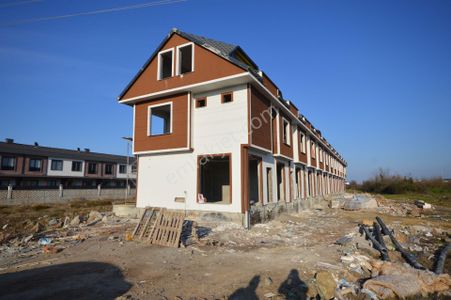 Konut-Villa