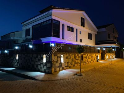 Konut-Villa