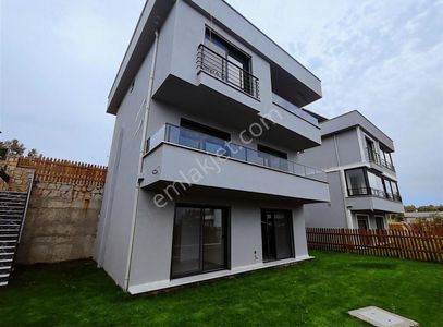 Konut-Villa
