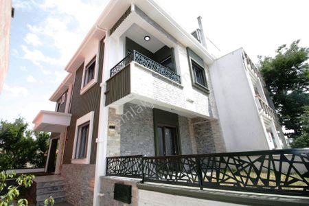 Konut-Villa