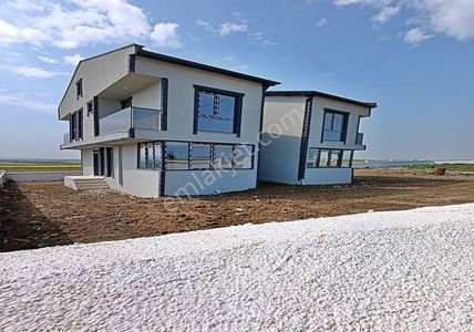 Konut-Villa