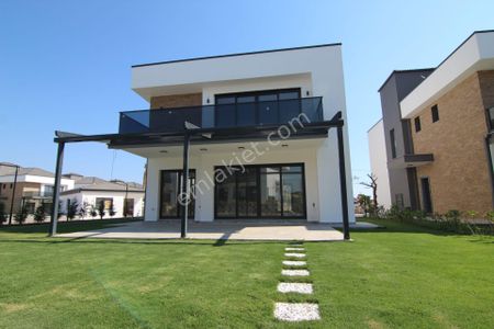 Konut-Villa