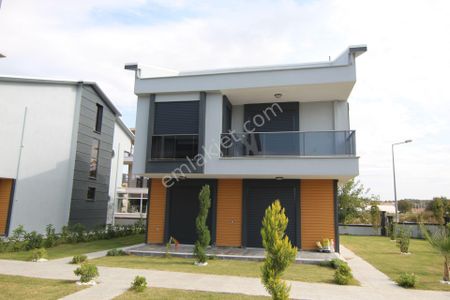 Konut-Villa