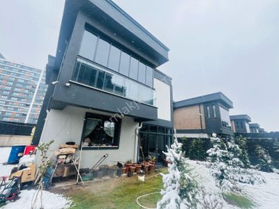 Konut-Villa