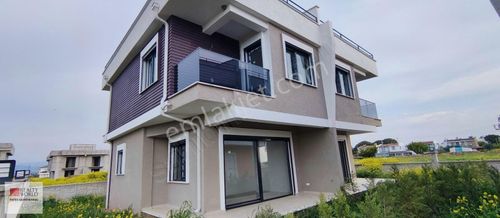 Konut-Villa
