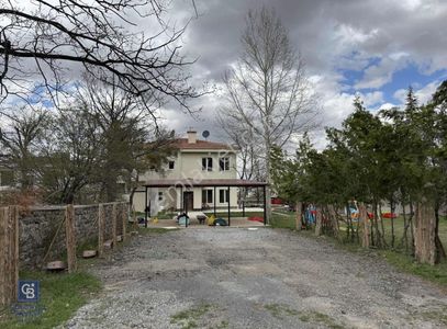 Konut-Villa