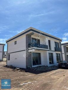 Konut-Villa