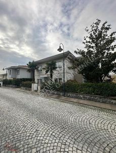 Konut-Villa