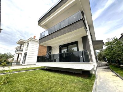 Konut-Villa
