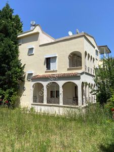 Konut-Villa