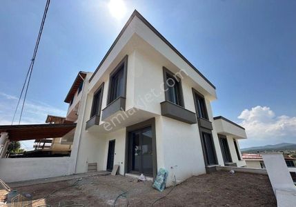 Konut-Villa
