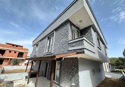 Konut-Villa