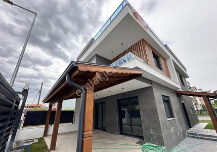 Konut-Villa
