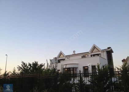 Konut-Villa