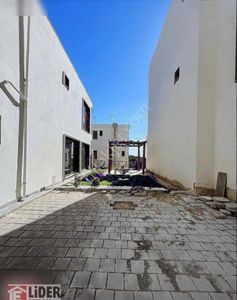 Konut-Villa