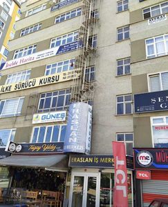 İşyeri-İşhanı Katı