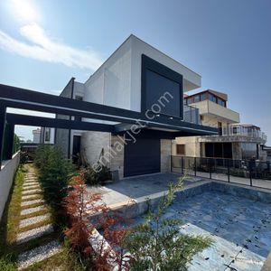 Konut-Villa