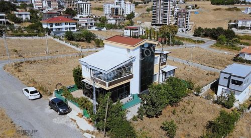 Konut-Villa