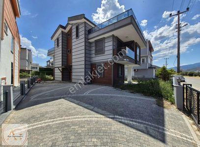 Konut-Villa