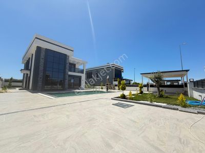 Konut-Villa