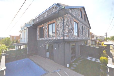 Konut-Villa