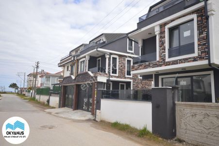 Konut-Villa