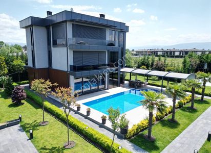 Konut-Villa