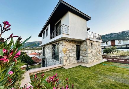 Konut-Villa