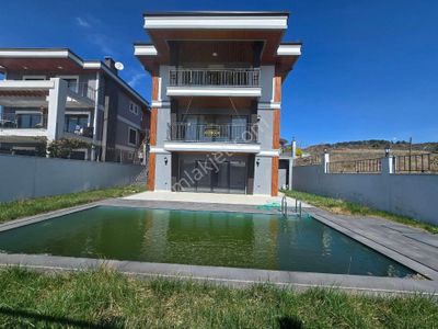 Konut-Villa