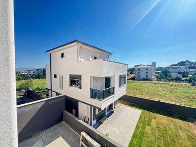 Konut-Villa