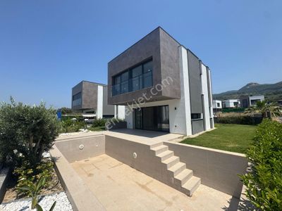 Konut-Villa