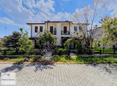 Konut-Villa