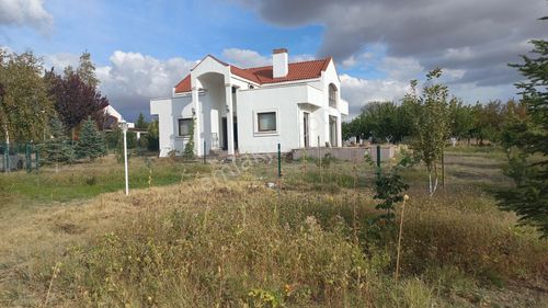 Konut-Villa