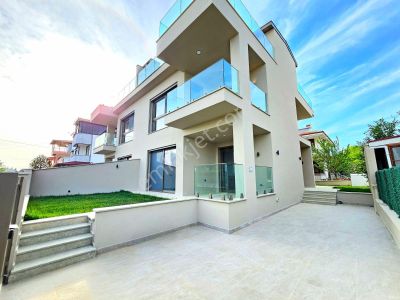 Konut-Villa