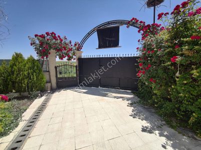 Konut-Villa