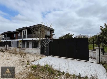 Konut-Villa